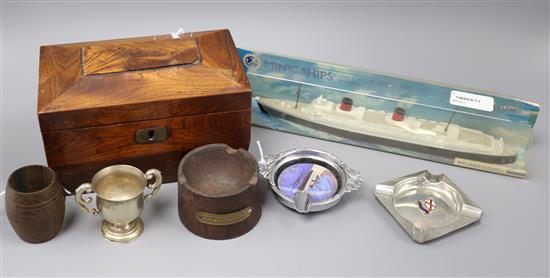 A group of mixed collectables,